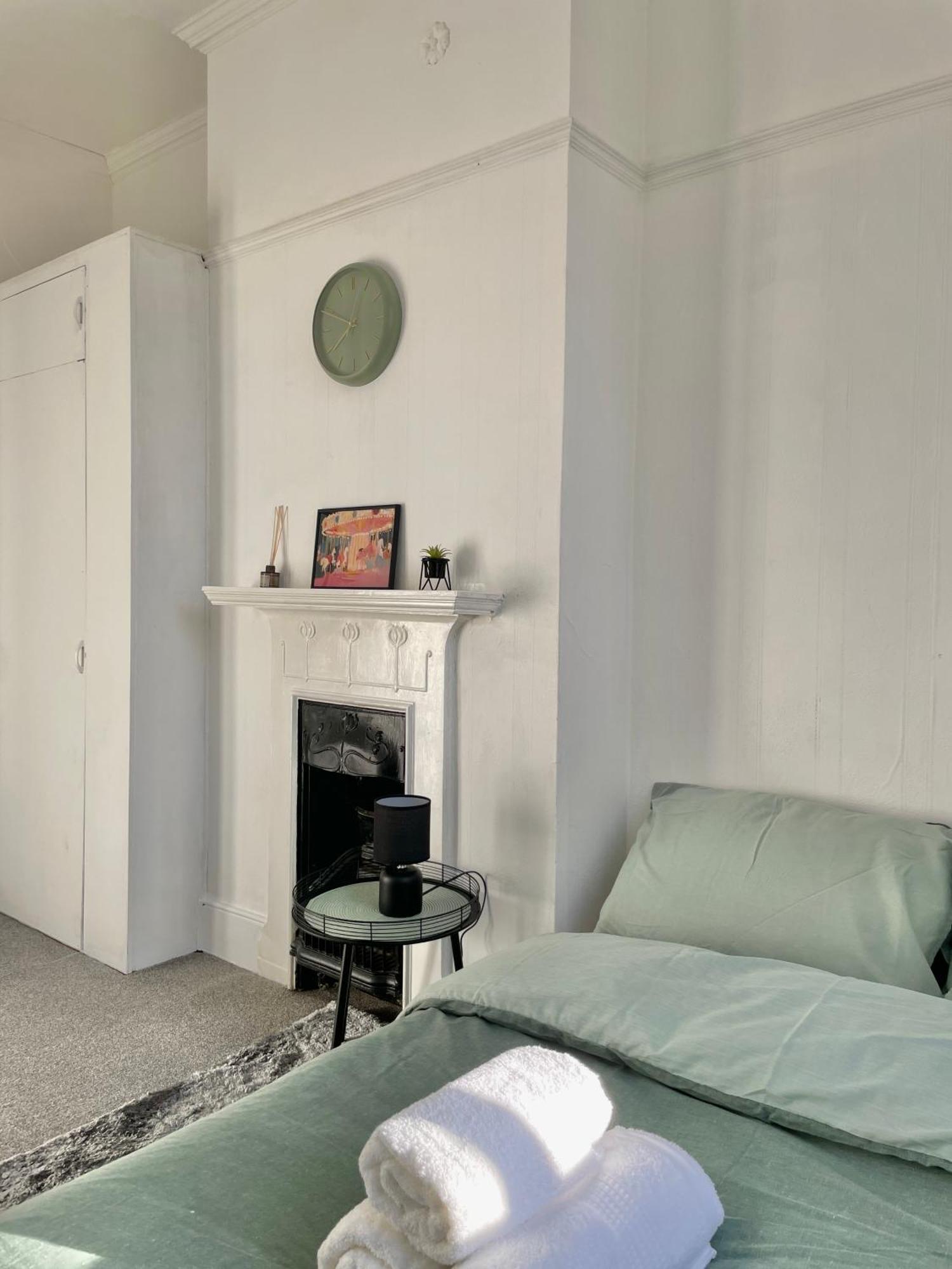 Cosy Double Rooms A Stones Throw From Wembley Stadium London Exterior photo